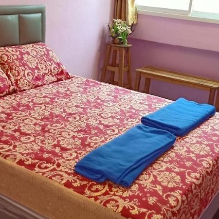 Sun House Bkk Hotel Банкок Екстериор снимка